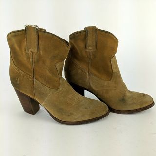 Miranda Lambert Frye Beige Leather Stacked Heel Ankle Boots Size 8.  5 B