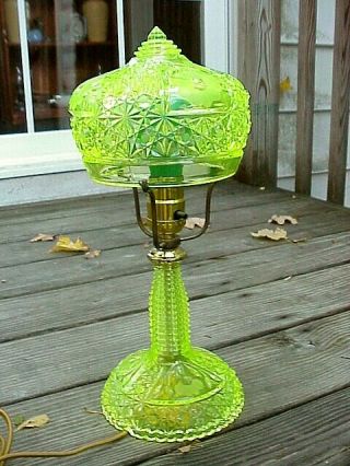 1925 Mckee No 412 Daisy & Button Electrolier Vaseline Glass Boudoir Lamp