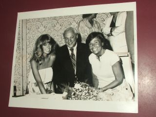 REAL photo of farrah fawcett with parents?one of a kind. 3