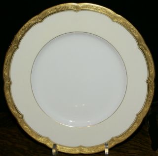 8 Minton For Tiffany & Co.  York Gold Encrusted Dinner Plates 10.  25 "