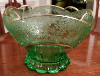 Rare Woodlands Fox Hounds Etched Green Glass Bowl Duncan Miller Wheeling Gold