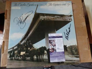 Doobie Brothers Autographed Lp Album By Knudsen,  Johnson,  Simmons Jsa Certified