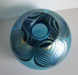 Stuart ABELMAN Art Glass Round Vase SIGNED Iridescent Pulled Feather 1988 2