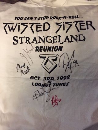 Twisted Sister Autographed Shirt.  Signed By Whole Band.  Rock Metal Dee Snider