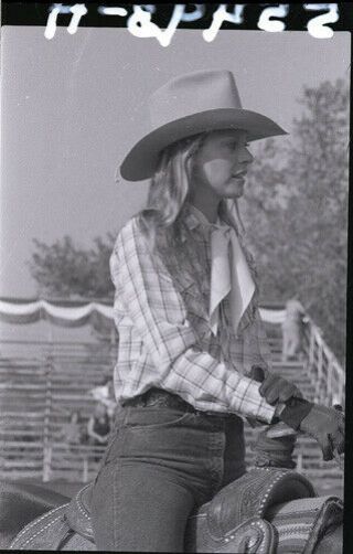 Lindsay Wagner Cute On Horse The Bionic Woman Rare 1977 Nbc Tv Photo Negative