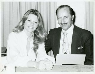 Lindsay Wagner Smiling With Foreign Press Represntative 