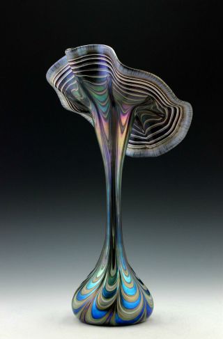 Glamorous Bohemian Art Nouveau Jugendstil Iridescent Glass 14  Tall Vase 2