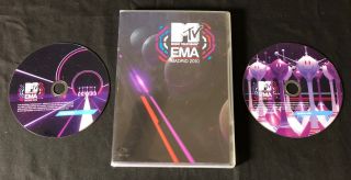 Rihanna/shakira ‘mtv Europe Music Awards’ 2010 Promo 2 - Dvd—kanye West/30 Seconds