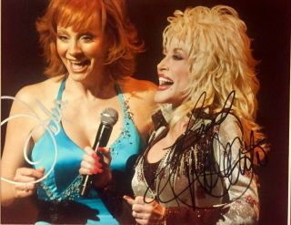 Reba Mcentire And Dolly Parton Autographed 8x10 Concert Photo.  Country Legends.