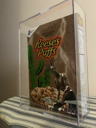 Limited Edition Travis Scott Reece’s Puff Cereal With Case,  Bowl,  Spoon