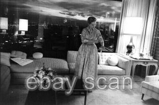 Candid Of Actress Martha Hyer At Home 8x10 Photo 99