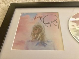 TAYLOR SWIFT FRAMED MATTED SIGNED AUTOGRAPH LOVER CD BOOKLET ME SINGLE PROOF 2