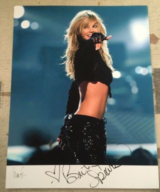 Rare Britney Spears Signed 18” X 14” Photo Autograph Wow