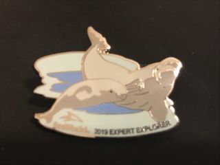 SEAWORLD 2019 Beluga Whale Expert Explorer PIN Inside Look Very Rare 3