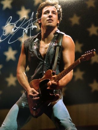Bruce Springsteen Autographed Photo 8 X 10 W/coa Hand Signed Born In The Usa