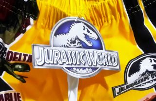 2018 Jurassic World Jurassic Park THAI BOY KID TROUSERS MEGA RARE 2
