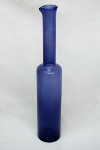 Riihimaen Lasi Oy: Bottle In Purple By Nanny Still