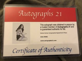 Selena Gomez autograph 2