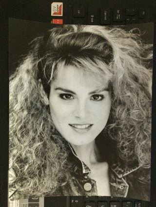Betsy Russell 6 Vintage Headshot Photo With Credits & Training