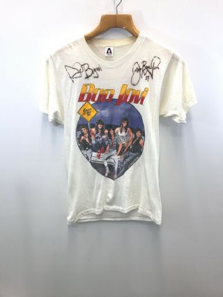 Vintage Bon Jovi Slippery When Wet 1986 - 7 80s Concert Tour T - Shirt Autographed