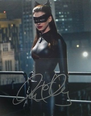 Anne Hathaway Signed Autographed 8x10 Photo The Dark Knight Rises Catwoman W/coa