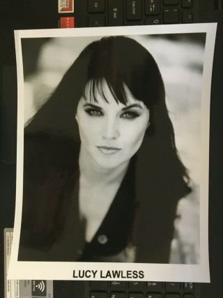 Lucy Lawless,  Xena Etc Vintage Headshot Photo With Credits