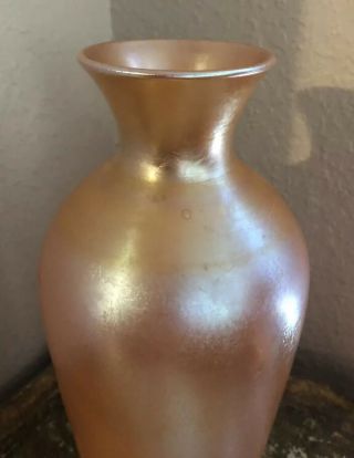 Vintage Iridescent Gold Durand Art Glass Vase 10.  25” Tall W/ Label 2