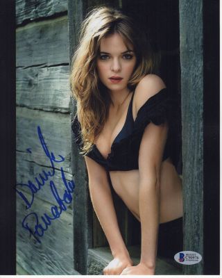 Danielle Panabaker Signed Photo 8x10 Autograph The Flash Bas Psa