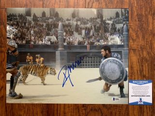 Russell Crowe Signed Gladiator 11x14 Photo Beckett F48893 Psa/dna