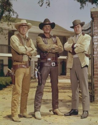 The Big Valley Photo 040 Lee Majors Peter Breck