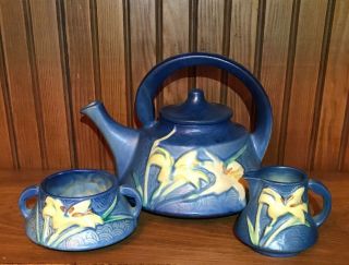 Roseville Pottery Blue Zephyr Lily Covered Teapot Sugar Creamer 7 7s 7c