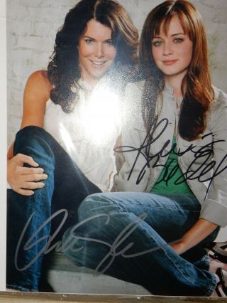 Lauren Graham & Alexis Bledel (gilmore Girls) Signed 8x10 Photo Autograph