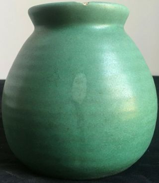 TECO MATTE GREEN ARTS CRAFTS VASE MISSION DOUBLE SIGNED RIBBED STICKLEY LIMBERT 4