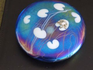 John Ditchfield Glasform Frog Paperweight.  Flat Lilly Pad