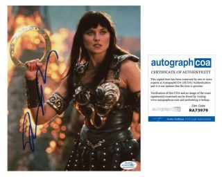 Lucy Lawless " Xena: Warrior Princess " Autograph Signed 8x10 Photo C Acoa