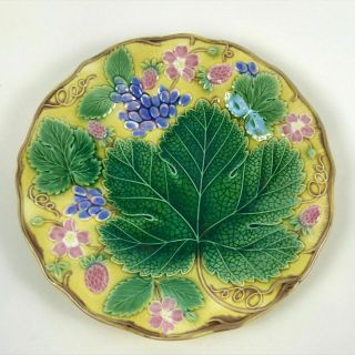Antique Wedgwood Majolica Plate Decorated W/ Strawberry Grape Leaf 9 