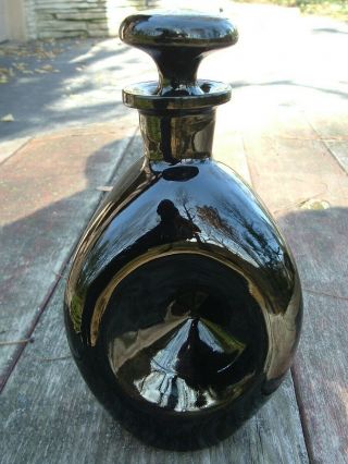 Wonderful Vintage Mckee 1930’s 3 - Sided Black Glass Pinch Decanter With Stopper