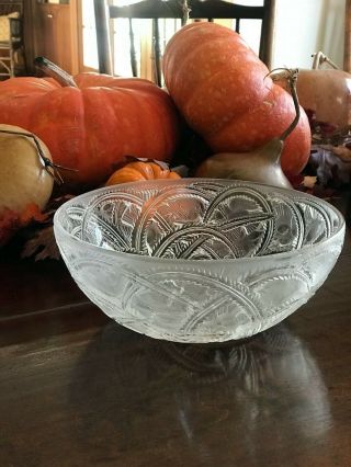Lalique Crystal Pinsons Signed Mid - Century Finch Bird Sparrow 9 " Bowl - France