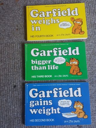 Garfield Jim Davis 3 Book - Gains Weight - Bigger Than Life - Weighs In