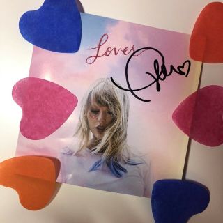 Authentic Taylor Swift Autographed Lover Cd Booklet In Hand With