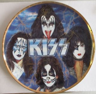 1997 Kiss Plate Signed By Gene Simmons,  Paul,  Stanely,  Ace Frehley,  & Peter Criss