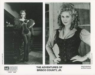 Kelly Rutherford In " The Adventures Of Brisco County,  Jr.  " Tv Still