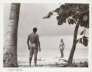 Iconic Vintage 1962 Sean Connery & Ursula Andress,  Dr.  No,  Bikini Scene,