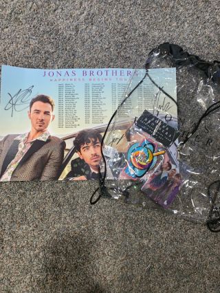 Jonas Brothers Happiness Begins Vip Tour Backpack Signed Poster Patches Bag.