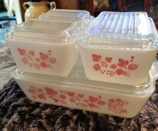Pyrex Gooseberry Vintage White & Pink 8 Pc Refrigerator Dishes
