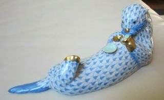 Herend Sea Otter Vhb Figurine Blue Fishnet Porcelain 15364 Clams