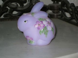 2010 Fenton Art Glass Hp Lavender Satin Bunny Rabbit Animal Figurine Le Qvc