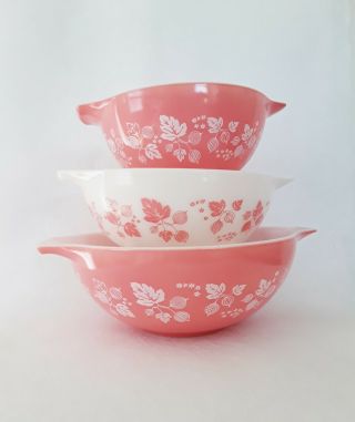 Pyrex Pink Gooseberry Cinderella 3 Piece Mixing Bowl Set Nesting Bowls