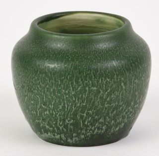 Hampshire Pottery 3.  25 " Tall Matt Green Vase Arts And Crafts