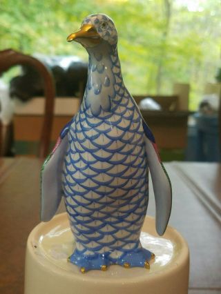 HEREND HUNGARY HAND PAINTED BLUE FISHNET PENGUIN FLAWLESS 4